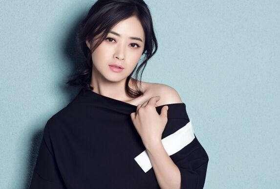 蒋欣终于骨架丰腴身材娱乐圈少见，猛女蒋欣是如何在娱乐圈“混”到37岁