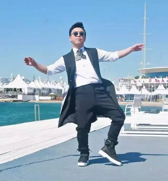 黄渤靠什么电影拿到了影帝，从丑角到金爵奖影帝
