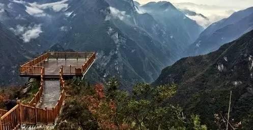 巫溪旅游攻略自由行，打卡重庆第一深谷却被这条悬崖天路惊艳