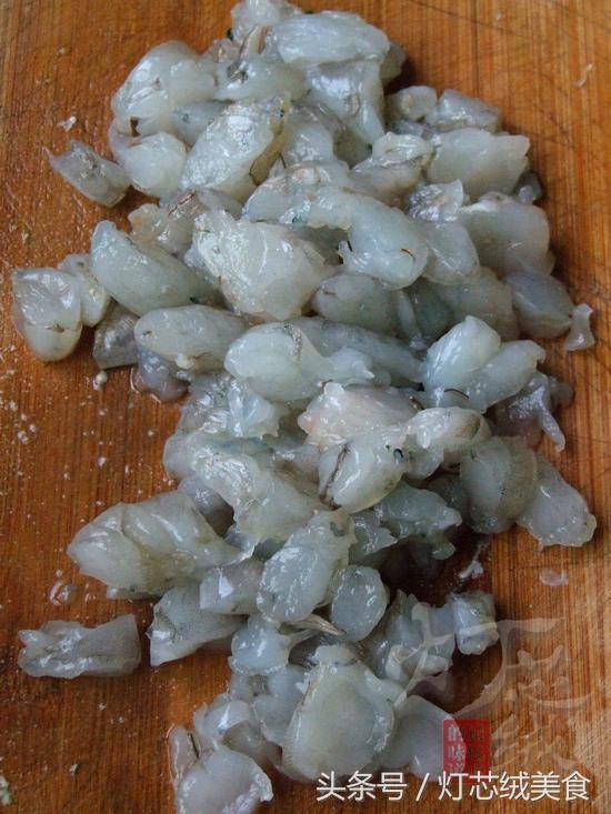 水煎饺子怎么做好吃，看看我家的滚蛋饺子是啥馅料的