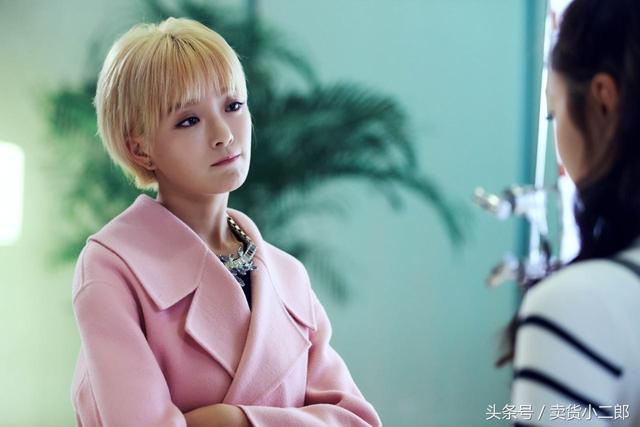 种丹妮新写真，种丹妮写真小露性感 透视黑裙妩媚撩人