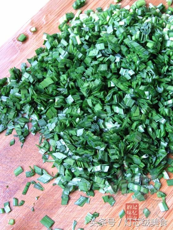 水煎饺子怎么做好吃，看看我家的滚蛋饺子是啥馅料的