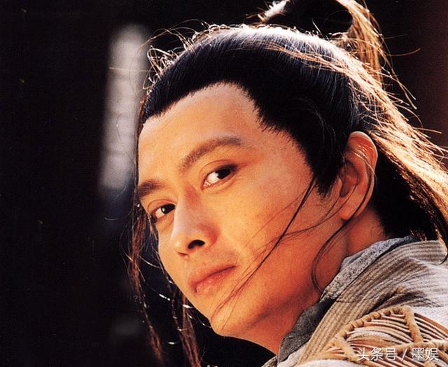 任家萱烧伤前后对比照，任家萱selina烧伤后的腿（手臂烧伤疤痕曝光太让人心疼）