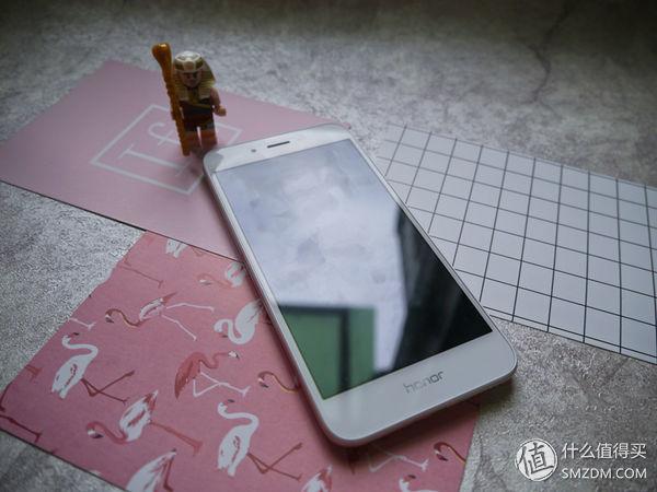 荣耀畅玩6a性价比怎么样，千元机中的高性价比荣耀畅玩6A