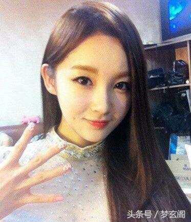 韩国女团姜敏京皮肤，韩国女爱豆姜敏京晒近照遭吐槽