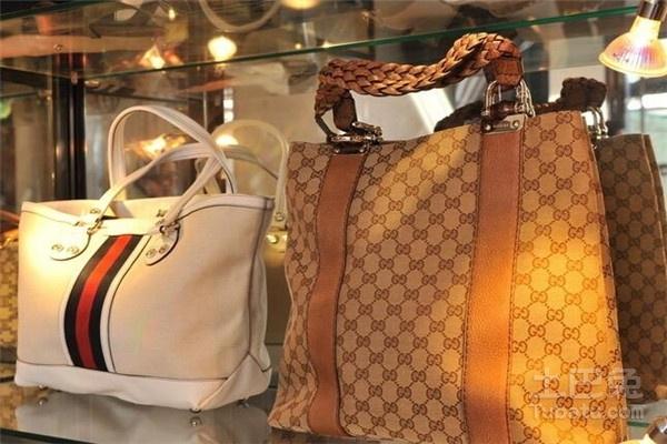世界顶级奢侈品牌，全球十大高档奢侈品牌（全球奢侈品公司重新排位）