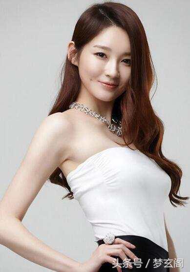 韩国女团姜敏京皮肤，韩国女爱豆姜敏京晒近照遭吐槽