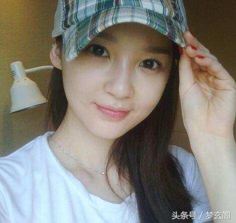 韩国女团姜敏京皮肤，韩国女爱豆姜敏京晒近照遭吐槽