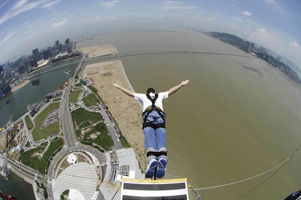 澳门塔蹦极空中漫步，澳门新的标志性建筑