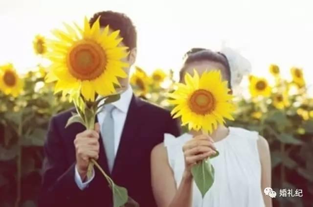 我从刘诗诗陈妍希的婚纱照中总结了8类创意婚纱照pose，刘诗诗秀禾服婚纱照