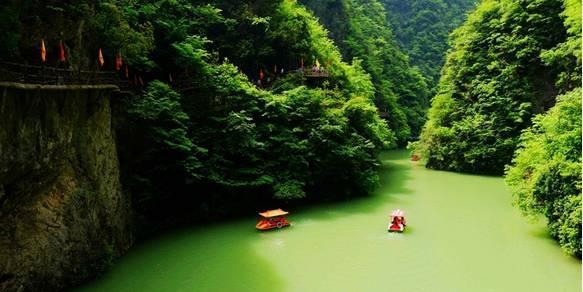 柳仙谷玻璃吊桥，既惊险刺激又想尝试