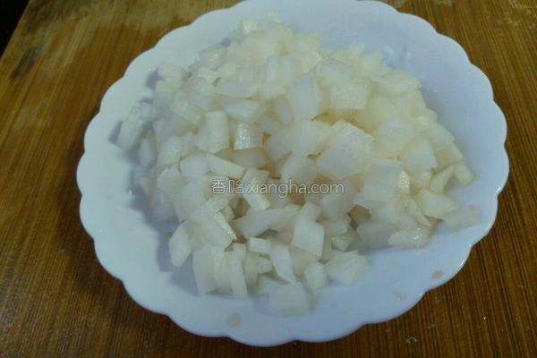 清炖牛肉萝卜汤，清炖牛肉的最正宗炖法（白萝卜牛肉清汤）