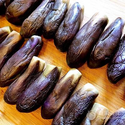 东北蒜茄子的制作方法窍门，夏季小菜蒜茄子的做法