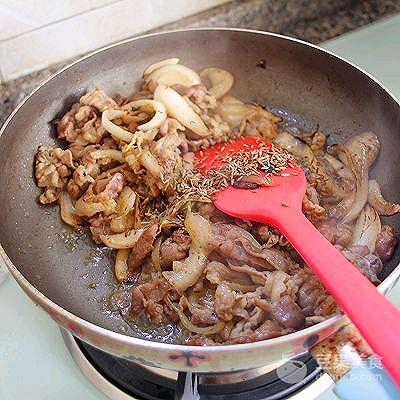 香菜爆羊肉的做法，怎么做葱爆羊肉