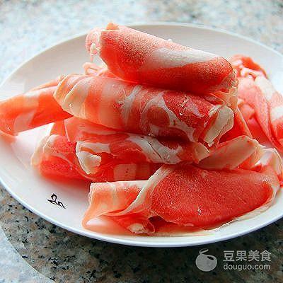 香菜爆羊肉的做法，怎么做葱爆羊肉