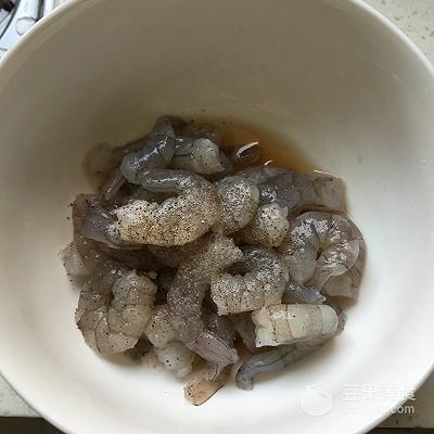 虾仁配什么菜炒好吃，减肥餐里常见的蔬菜