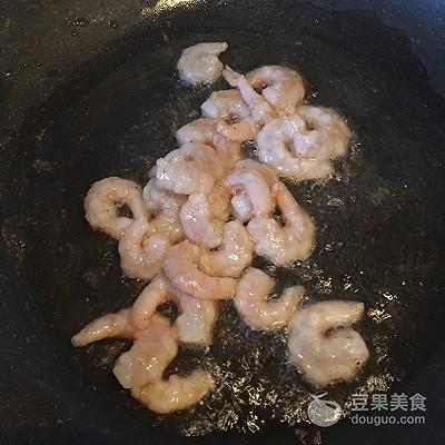 虾仁配什么菜炒好吃，减肥餐里常见的蔬菜