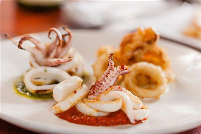 鱿鱼哪里不能吃，鱿鱼是寒性食物吗（鱿鱼身上哪些部位不能吃哪些能吃）