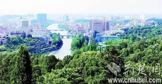 湖北10大精品自驾路线，小长假湖北省内自驾游去哪好玩