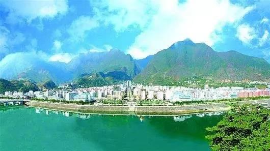湖北10大精品自驾路线，小长假湖北省内自驾游去哪好玩