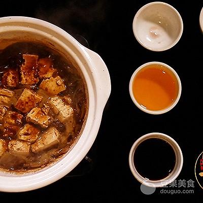 砂锅豆腐的正确做法传统，砂锅老豆腐的做法