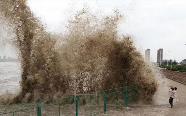 海宁盐官观潮点，今后会无潮可看