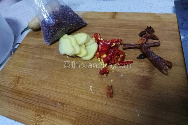 卤鸭翅膀的做法大全家常菜，红烧卤鸭翅膀