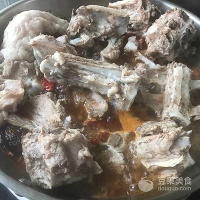 炖羊蝎子的做法，炖羊蝎子的家常做法大全