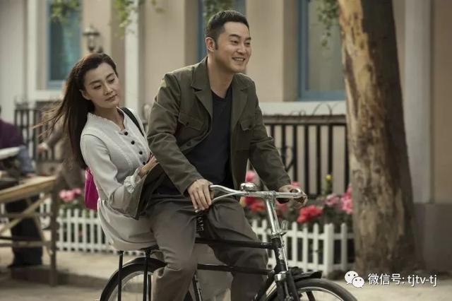 沙溢教科书式追爱秘籍平凡岁月天津卫视开播，沙溢年轻的时候好嫩