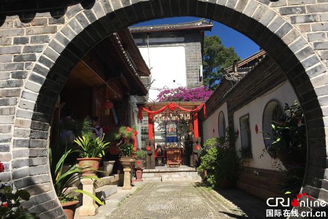 纳西族的风土人情有哪些，从纳西古老婚俗感受纳西鹭港之道