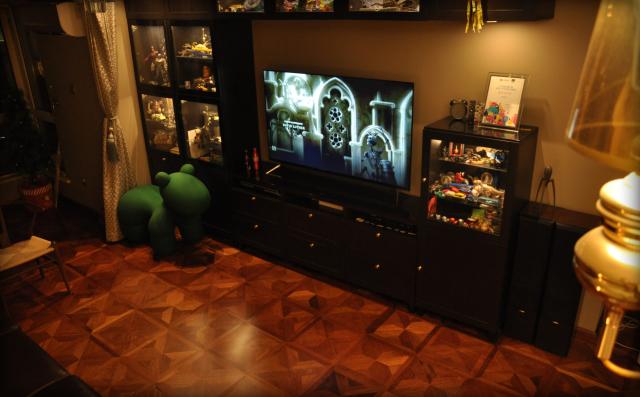 夏普超薄电视，1.6mm超窄边框4K高清大屏