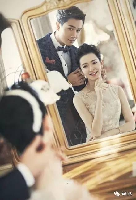 我从刘诗诗陈妍希的婚纱照中总结了8类创意婚纱照pose，刘诗诗秀禾服婚纱照