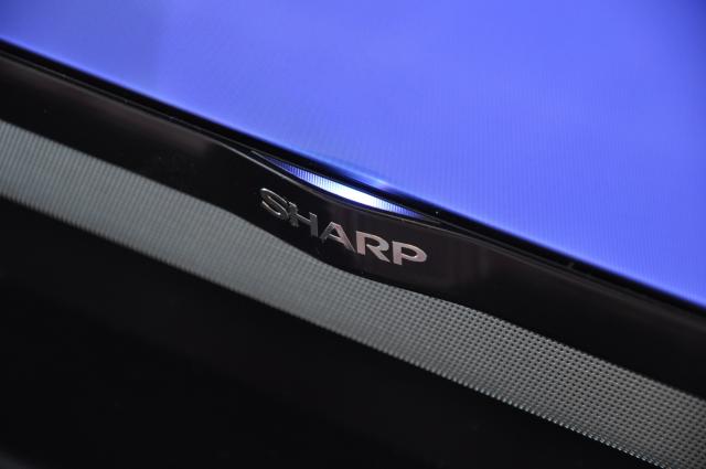 夏普超薄电视，1.6mm超窄边框4K高清大屏