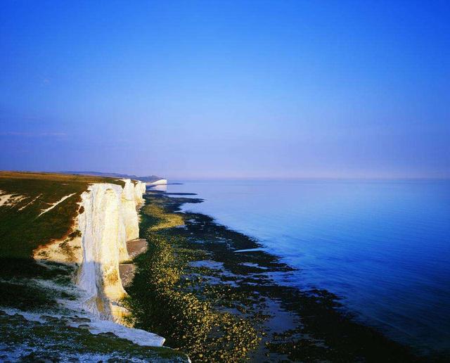 英国白崖发生的事，英国死亡之崖