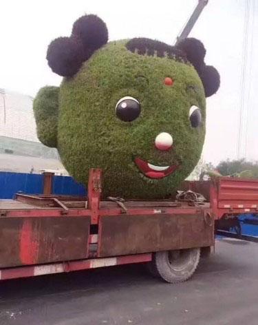 全运会火炬手津娃，天津全运会吉祥物津娃草雕亮相