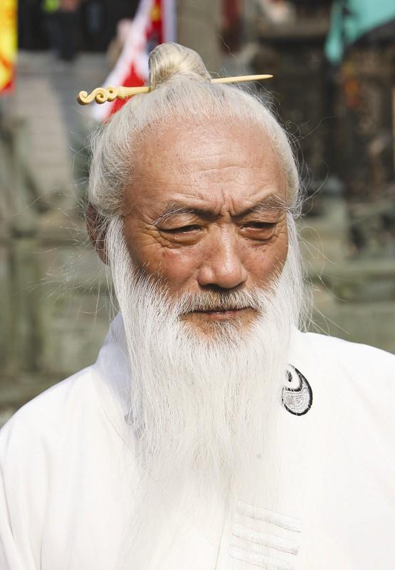 张三丰历史简介，历史记载张三丰（到了清朝竟然还在传教）