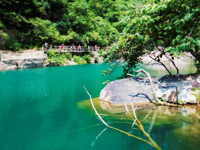 新乡宝泉风景区，新乡宝泉旅游景点推荐（嗨翻一夏丨2022宝泉泼水狂欢季开泼）