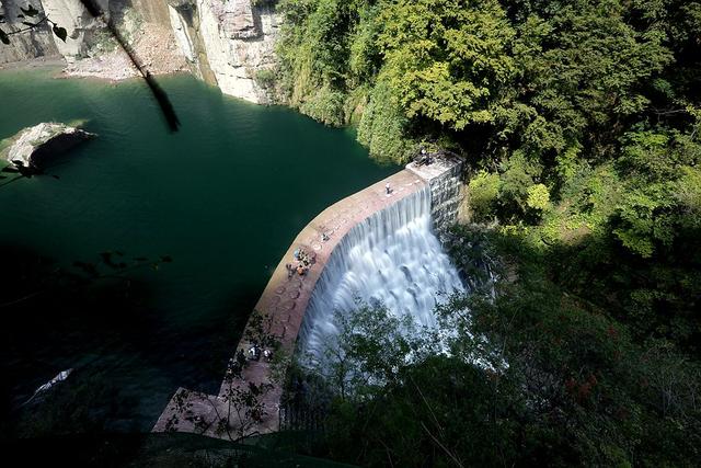 新乡宝泉风景区，新乡宝泉旅游景点推荐（嗨翻一夏丨2022宝泉泼水狂欢季开泼）