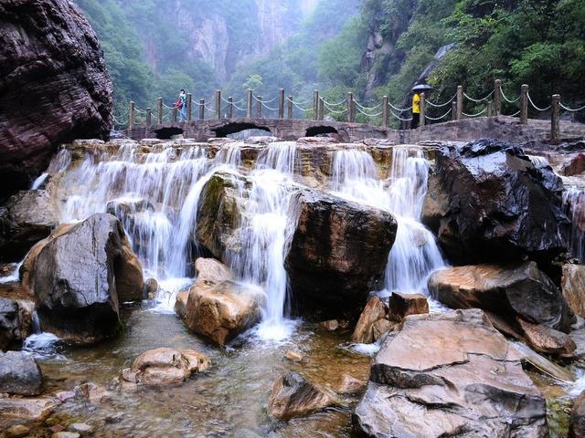 新乡宝泉风景区，新乡宝泉旅游景点推荐（嗨翻一夏丨2022宝泉泼水狂欢季开泼）