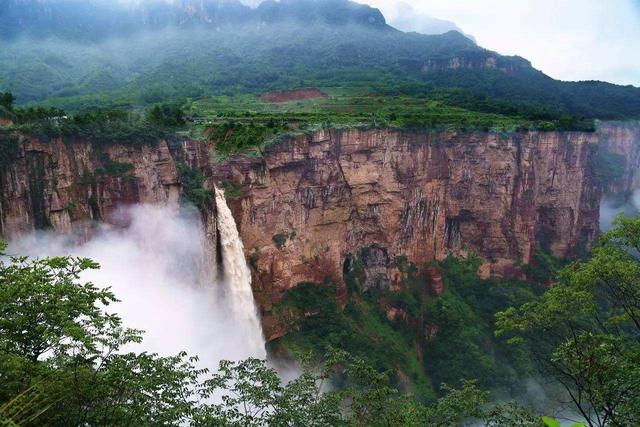 新乡宝泉风景区，新乡宝泉旅游景点推荐（嗨翻一夏丨2022宝泉泼水狂欢季开泼）