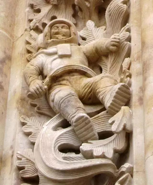 细说欧洲石像鬼，石像鬼讲解（也来说说石像鬼）