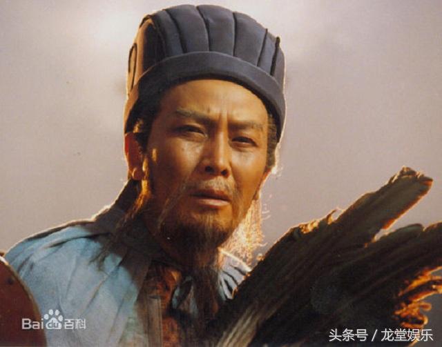 唐国强个人简历，老演员唐国强简历（唐国强是怎样从第一次破碎的婚姻中走出来的）