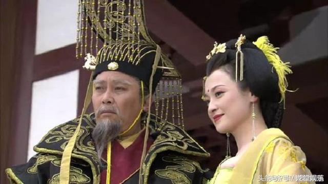 唐国强个人简历，老演员唐国强简历（唐国强是怎样从第一次破碎的婚姻中走出来的）