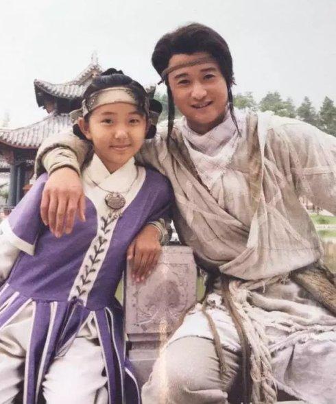 战狼2吴京的女人，战狼里吴京女友为啥叫龙小云