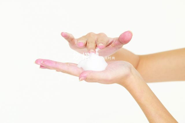 婵真银杏洗面奶怎么样，不好看却好用的洗面奶有哪些（控油补水清洁还能保湿滋养）