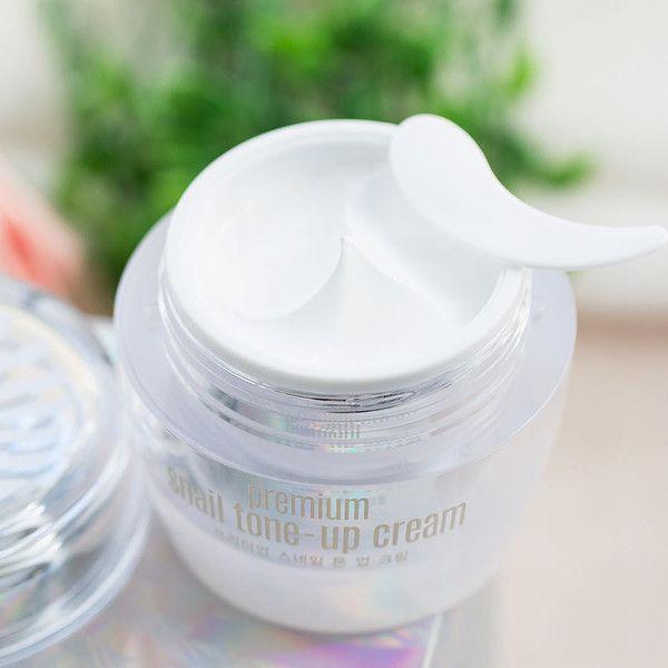 刘亦菲今年多少岁，30岁的刘亦菲颜值大幅度下滑