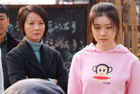 当年饰演暖春中的小花现在的情况，还记得暖春里爱哭鼻子的小花吗