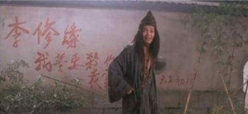 战狼2吴京的女人，战狼里吴京女友为啥叫龙小云