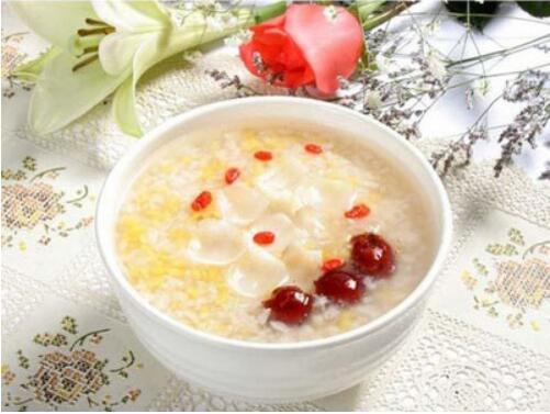 自制美白祛雀斑面膜，祛斑妙招自制面膜（自己在家就能制作的美白面膜）
