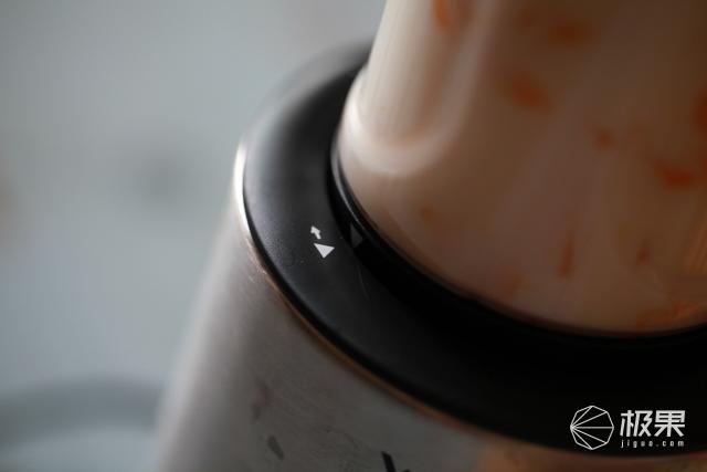 饭店鲜榨果汁做法，厨神教你10秒做出鲜榨果汁